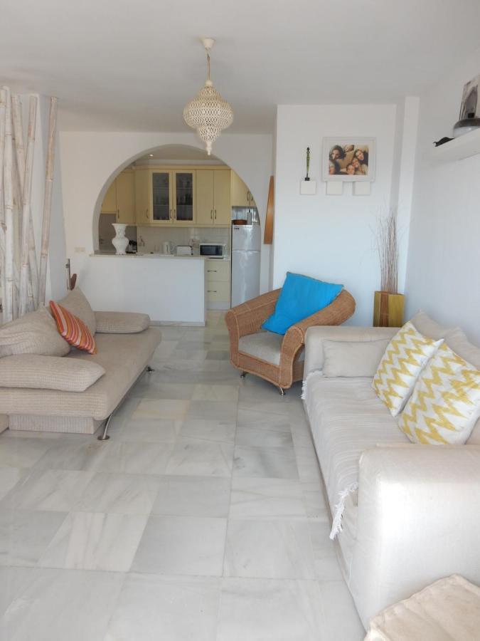 Beach Villa ,Nerja, Seaview, Pool, 3 Bedrooms, Huge Terrace And Garden Exterior foto