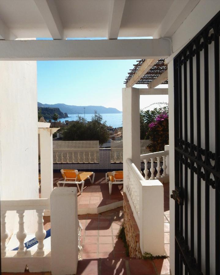 Beach Villa ,Nerja, Seaview, Pool, 3 Bedrooms, Huge Terrace And Garden Exterior foto