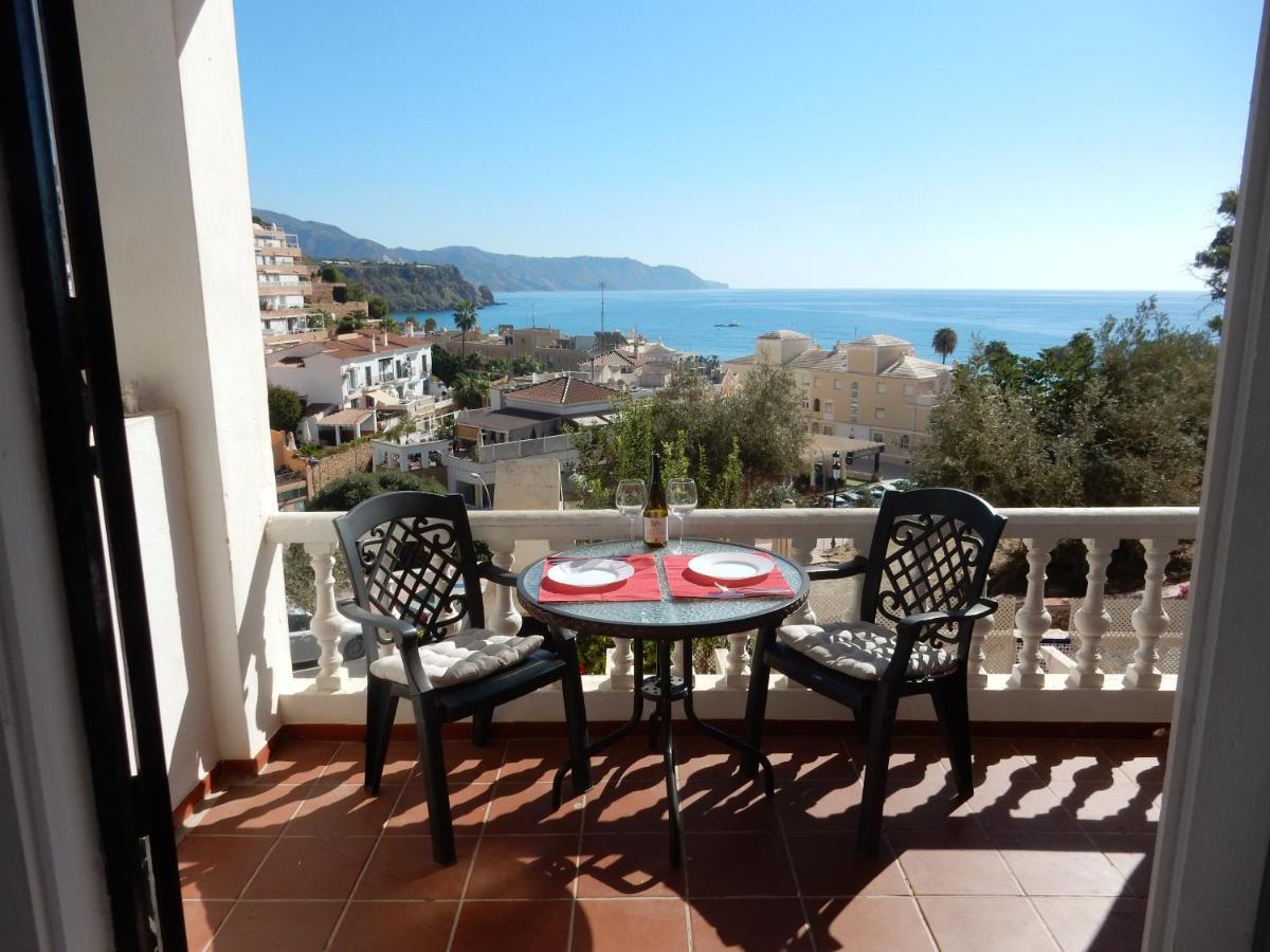 Beach Villa ,Nerja, Seaview, Pool, 3 Bedrooms, Huge Terrace And Garden Exterior foto