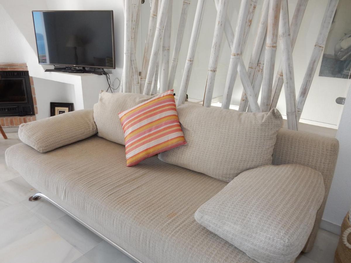 Beach Villa ,Nerja, Seaview, Pool, 3 Bedrooms, Huge Terrace And Garden Exterior foto